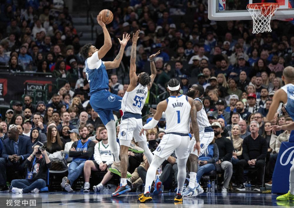 在足球比赛 在足球比赛