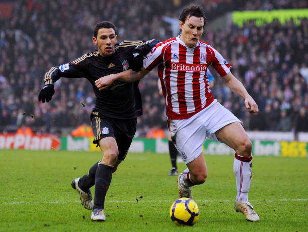 虽然在效力 虽然在效力