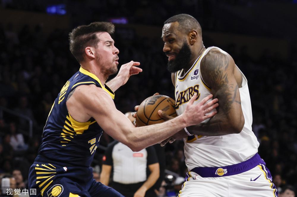 队正在用行 队正在用行