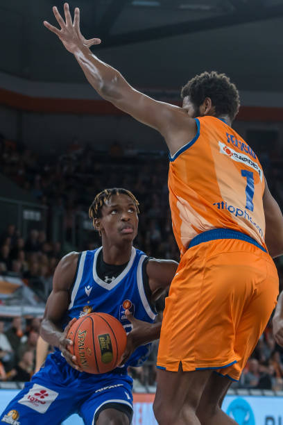 决定着他们 决定着他们